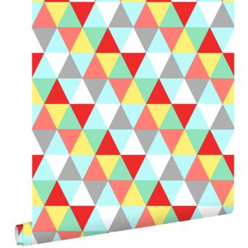 papier peint triangles rouge, jaune et bleu de ESTAhome