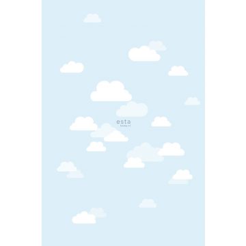 papier peint panoramique petits nuages bleu clair de ESTAhome