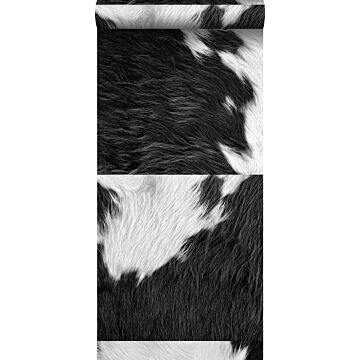 papier peint intissé XXL imitation peau de vache noir et blanc de Origin Wallcoverings