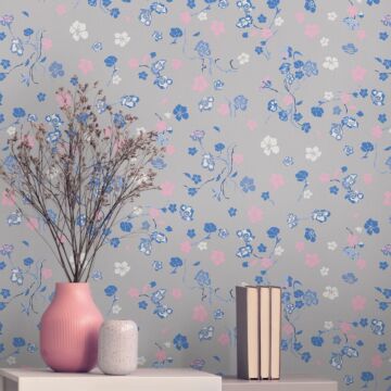 papier peint fleurs gris, bleu, rose et blanc de Livingwalls